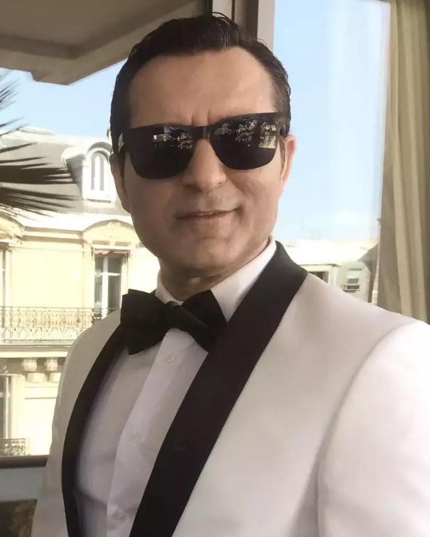 Rafet El Roman ve kendisinden 24 yaş küçük sevgilisi Yasemin Gergeç'in aşk tatili!