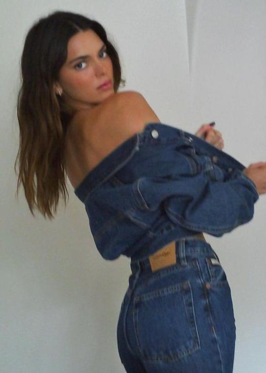 Kendall Jenner'ın bikinili pozlarına yorum ve beğeni yağdı!