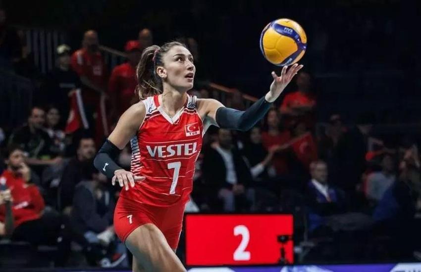 Milletler Ligi'nde şampiyonu A Milli Kadın Voleybol Takımı yıldızına korkunç tehdit! 'Yüzüne asit atacağım. Senden intikam almadan ölmeyeceğim'