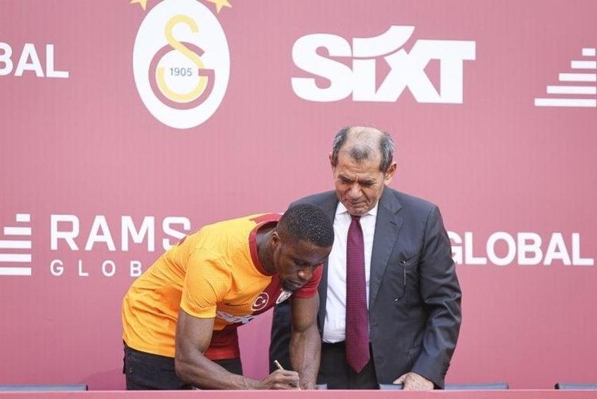 Galatasaray'da hiç hesapta olmayan ayrılık! Ne sağ bekte yer kaldı ona ne sol bekte