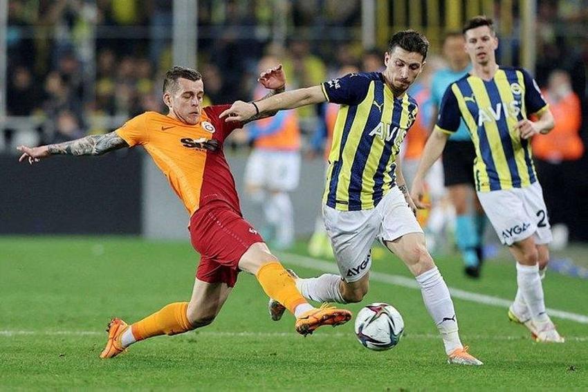 Galatasaray'da hiç hesapta olmayan ayrılık! Ne sağ bekte yer kaldı ona ne sol bekte