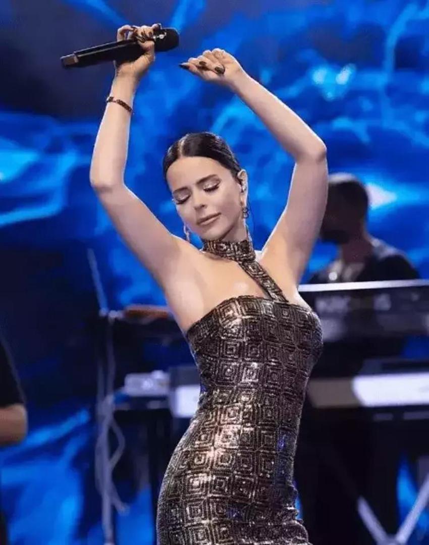 Simge Sağın: Teşekkür ediyorum harcayanlara