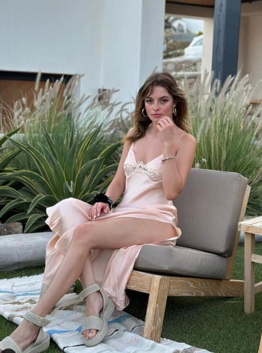 Melis Sezen tatil pozlarıyla büyüledi 'Kilo almışsın' yorumu yağdı