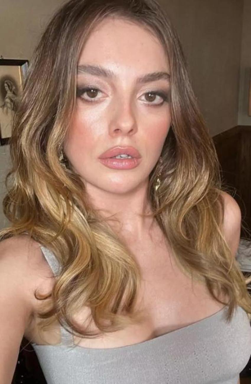 Melis Sezen tatil pozlarıyla büyüledi 'Kilo almışsın' yorumu yağdı