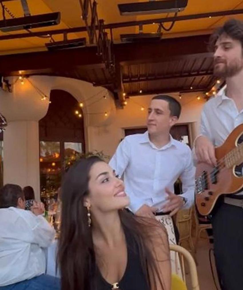 Hande Erçel ile Hakan Sabancı aşka geldi!