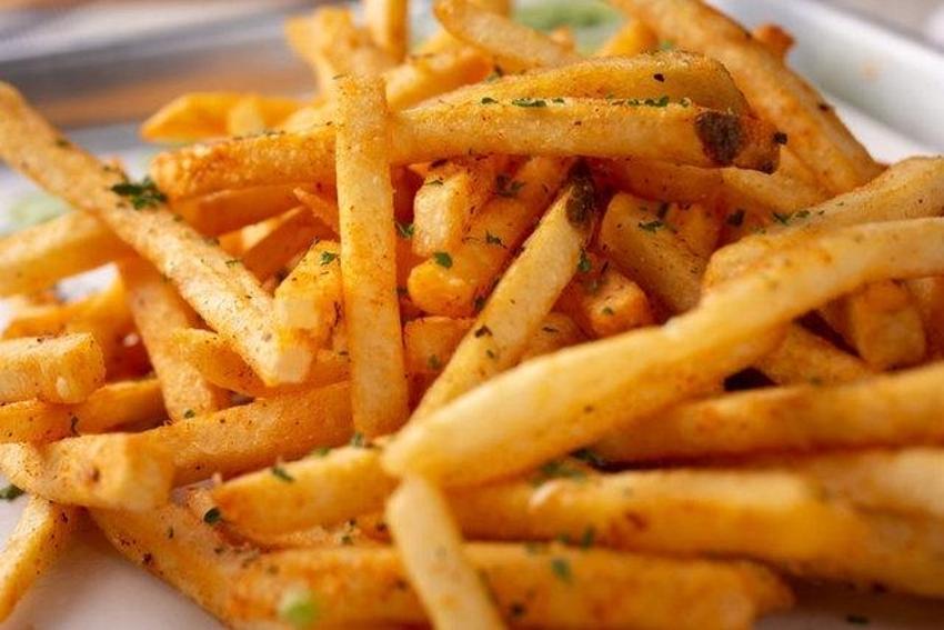 Çıtır patates kızartması için tek bir hile var! Bunu yapan lezzetine doymuyor!