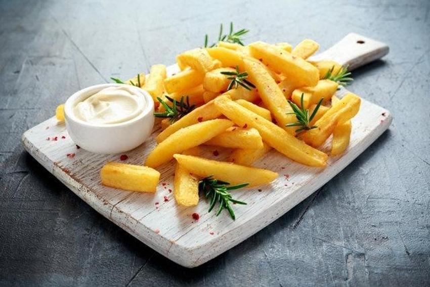 Çıtır patates kızartması için tek bir hile var! Bunu yapan lezzetine doymuyor!