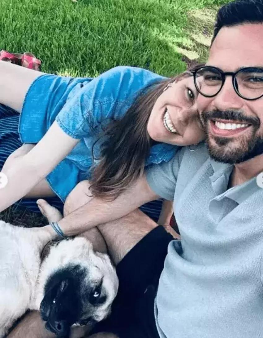 Aslı Enver kızının yüzünü gösterdi! Elay bebek kendisine hayran bıraktı