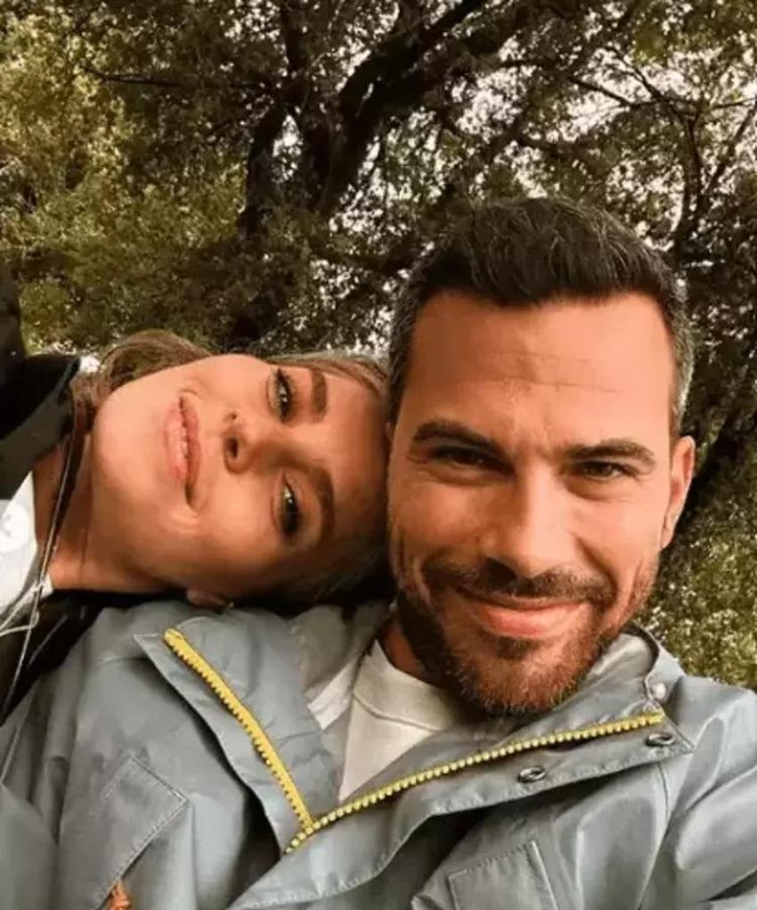 Aslı Enver kızının yüzünü gösterdi! Elay bebek kendisine hayran bıraktı