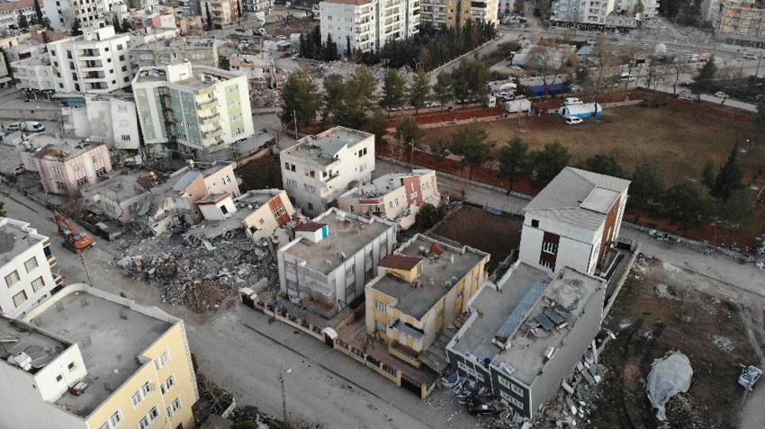 İstanbul’a özel deprem yasası geliyor! Bakan Özhaseki açıkladı: 600 bin konut yıkılacak
