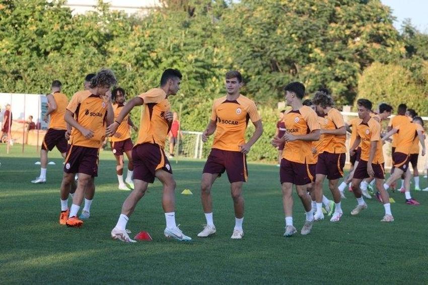 Galatasaray'ın 8. transferi '8' numara oldu! Orta saha Torreira, Kerem Demirbay ve ona emanet