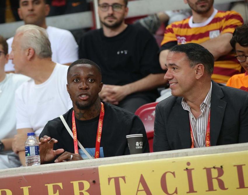 Okan Buruk değil eşi açıkladı: Galatasaray'dan ayrılıyoruz