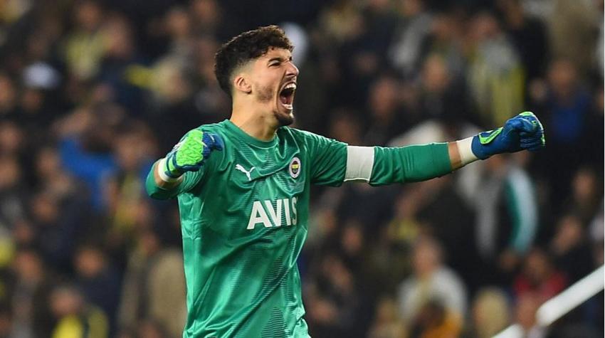 Fenerbahçe'den Manchester United'a transfer oluyor! Sözleşmesinden özel madde çıktı