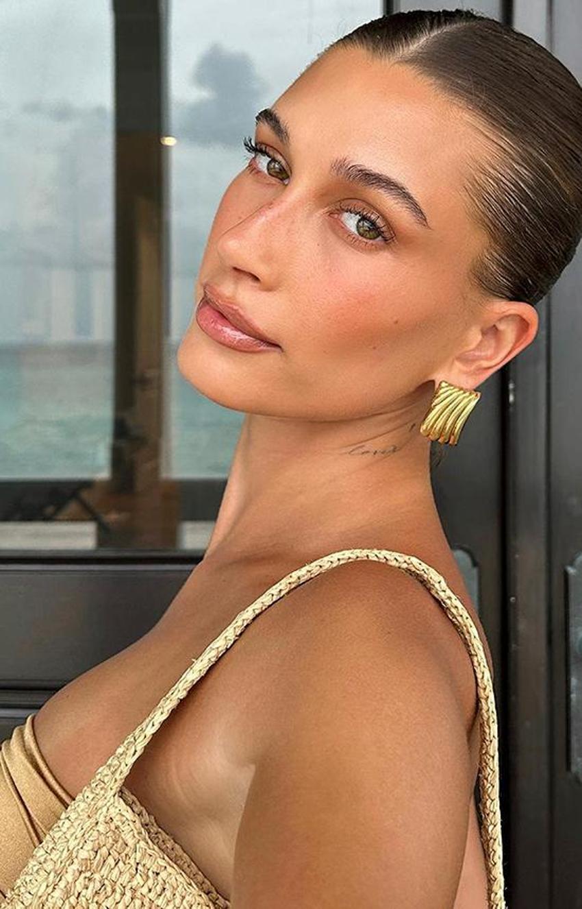 Hailey Bieber hamile mi? Karnını saklaması şüpheleri arttırdı