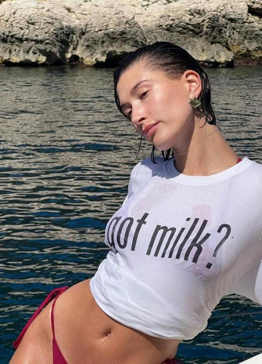 Hailey Bieber hamile mi? Karnını saklaması şüpheleri arttırdı