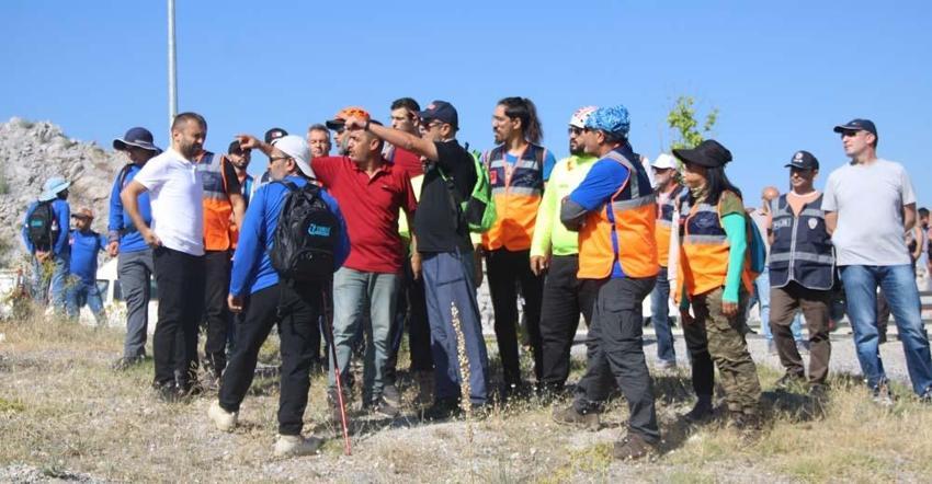 Annesi ile hastaneye giden Enes sırra kadem basmıştı! Cansız bedeni bulundu