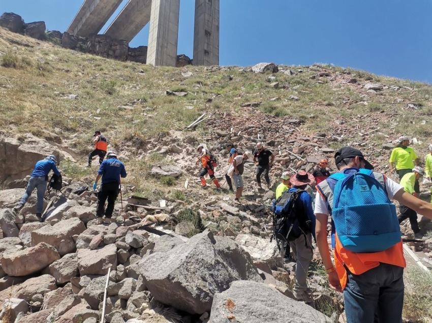 Annesi ile hastaneye giden Enes sırra kadem basmıştı! Cansız bedeni bulundu