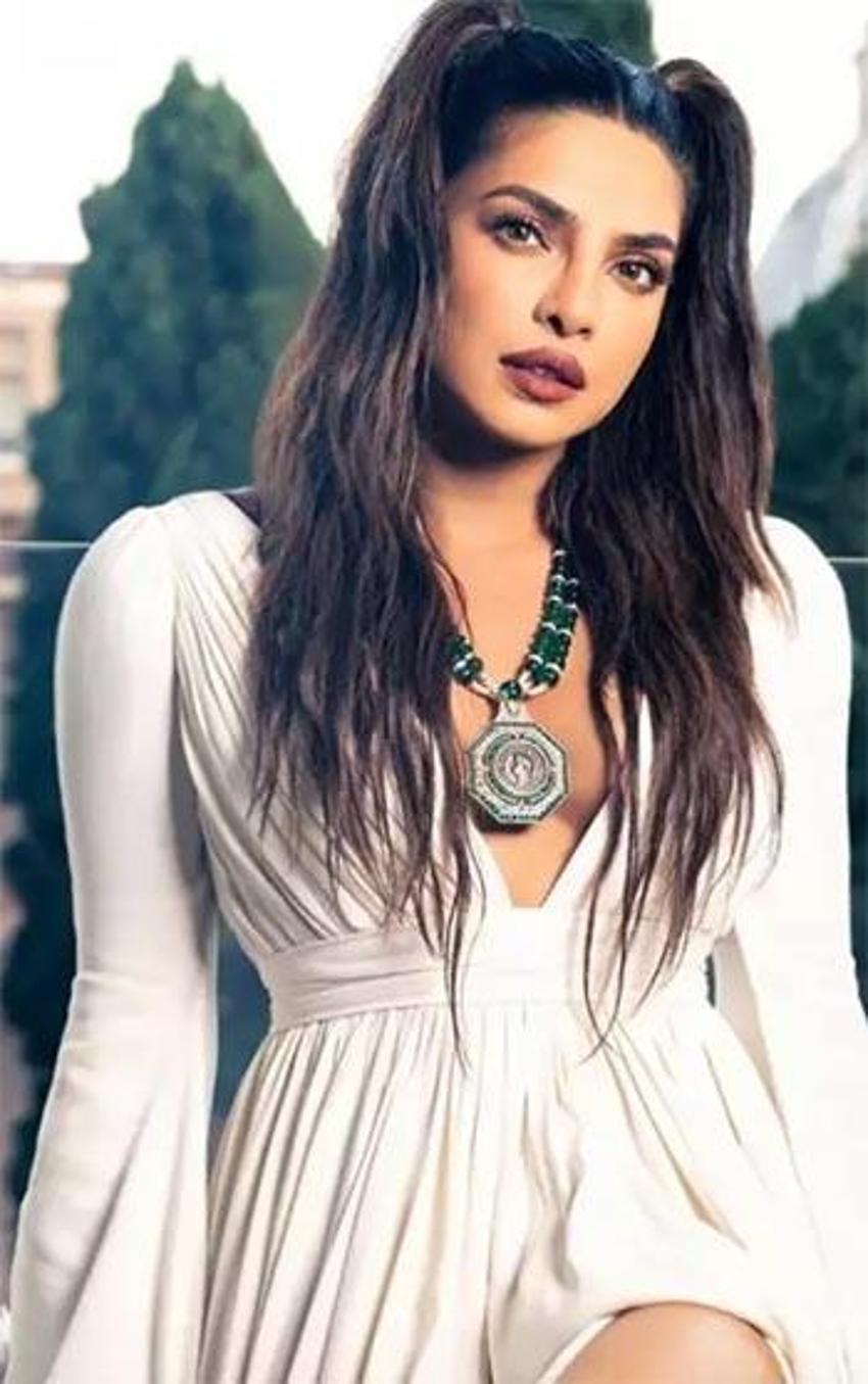 Yapay zeka Hollywood'un en güzel kadınlarını seçti: Bakın birinci kim oldu!