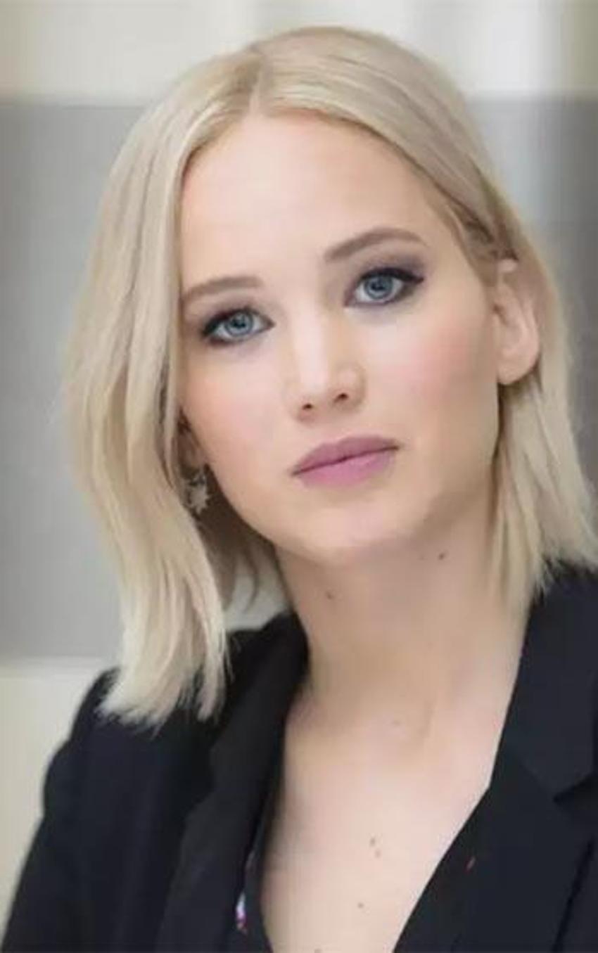 Yapay zeka Hollywood'un en güzel kadınlarını seçti: Bakın birinci kim oldu!