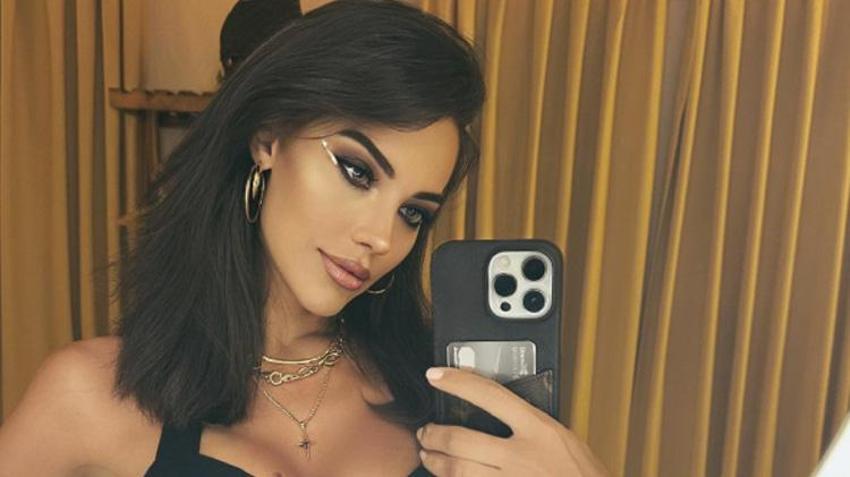 Tuvana Türkay'dan bikinili mezdeke şov! Hayranları ağzı açık izledi