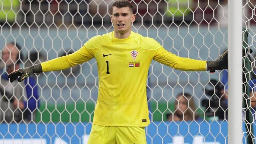 Dzeko Fenerbahçe için yıldız futbolcuyla görüştü Ali Koç sinirlenip masayı terk etti!