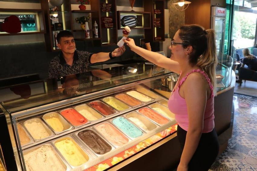 Dondurmadaki tehlikeye dikkat! Hileli ürünü ve kriterleri tek tek anlattı