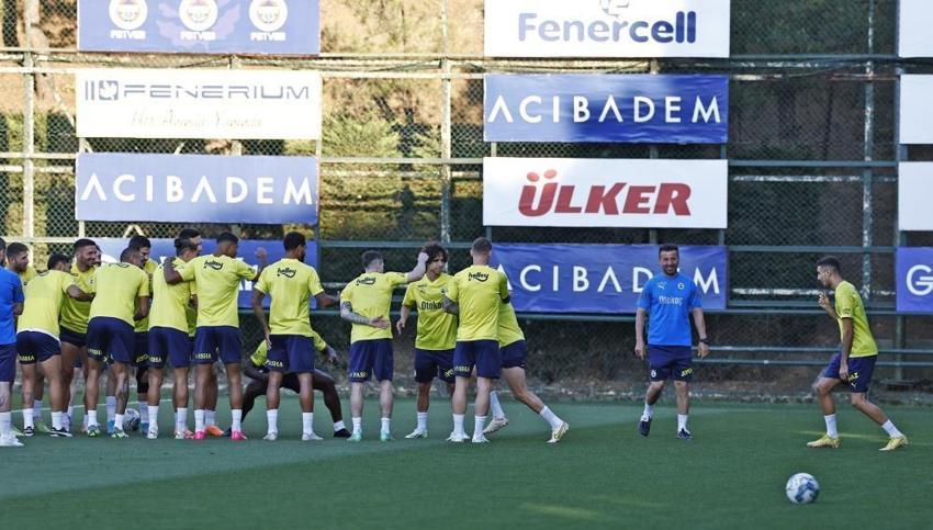 Fenerbahçe'de sol bek de oynadı sol açık da 10 numara da! Sözleşmesi askıya alınıyor