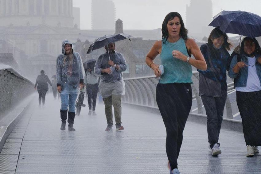 Meteoroloji son hava durumu raporunu açıkladı! Rekor sıcaklıklar gidiyor sağanak yağışlar geliyor...