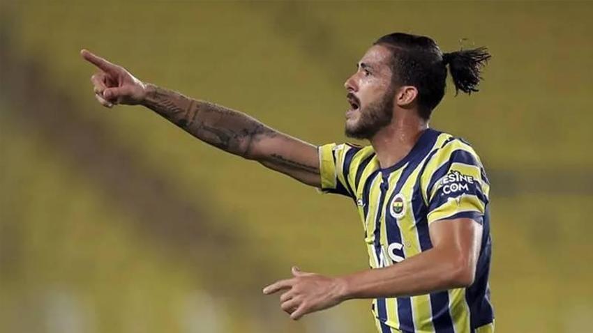 Yıldız futbolcu 'Araplar daha fazla para veriyor' dedi Ali Koç 'Burası Fenerbahçe' restini çekti