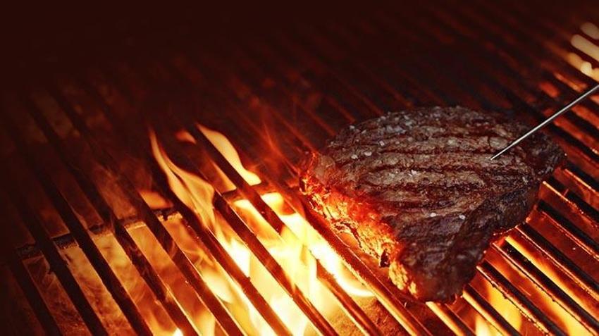 Mangal severler dikkat! İşte kanserden koruyan pişirme sırası