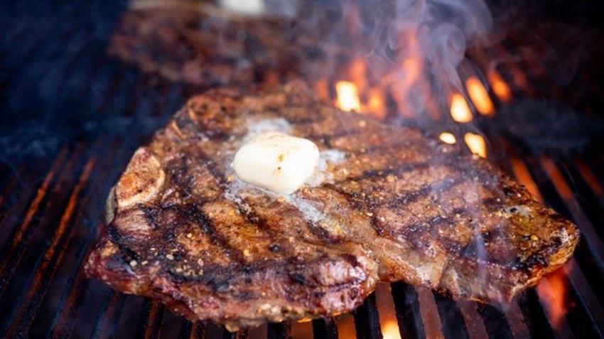 Mangal severler dikkat! İşte kanserden koruyan pişirme sırası