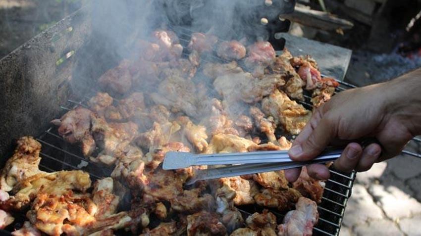 Mangal severler dikkat! İşte kanserden koruyan pişirme sırası