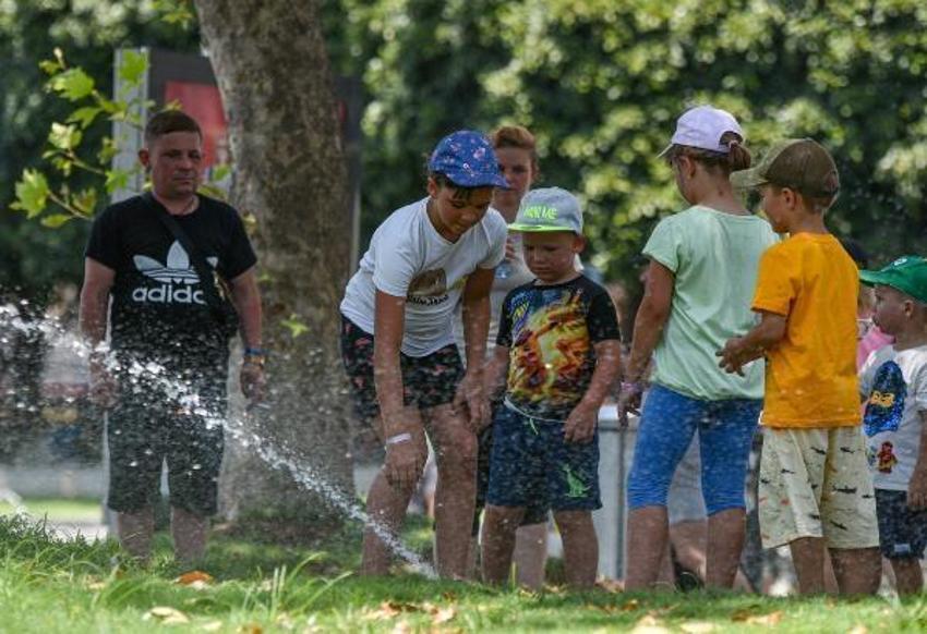 Kuvvetli yağışların geri döneceği gün açıklandı! Meteoroloji’den son dakika uyarısı geldi: Havalar 9 derece birden soğuyacak
