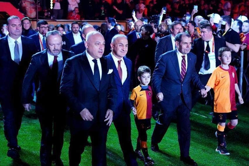 Galatasaray son dakika transfer bombasını patlatıyor! Takımda tüm taşları yerine oturtacak yıldız geliyor