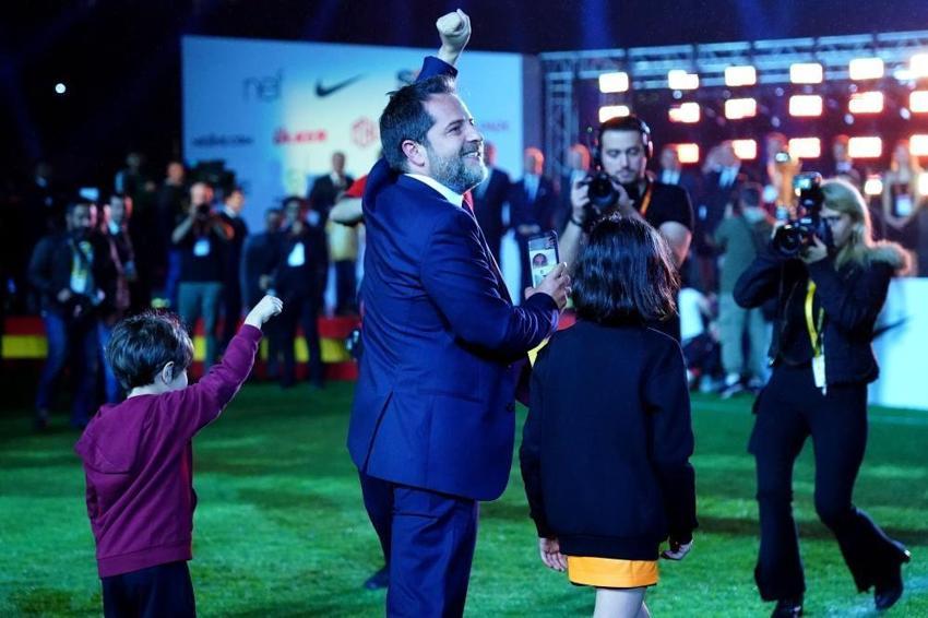 Galatasaray son dakika transfer bombasını patlatıyor! Takımda tüm taşları yerine oturtacak yıldız geliyor