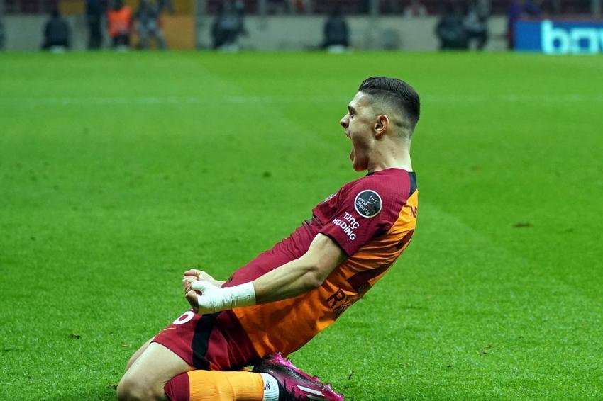 Galatasaray son dakika transfer bombasını patlatıyor! Takımda tüm taşları yerine oturtacak yıldız geliyor