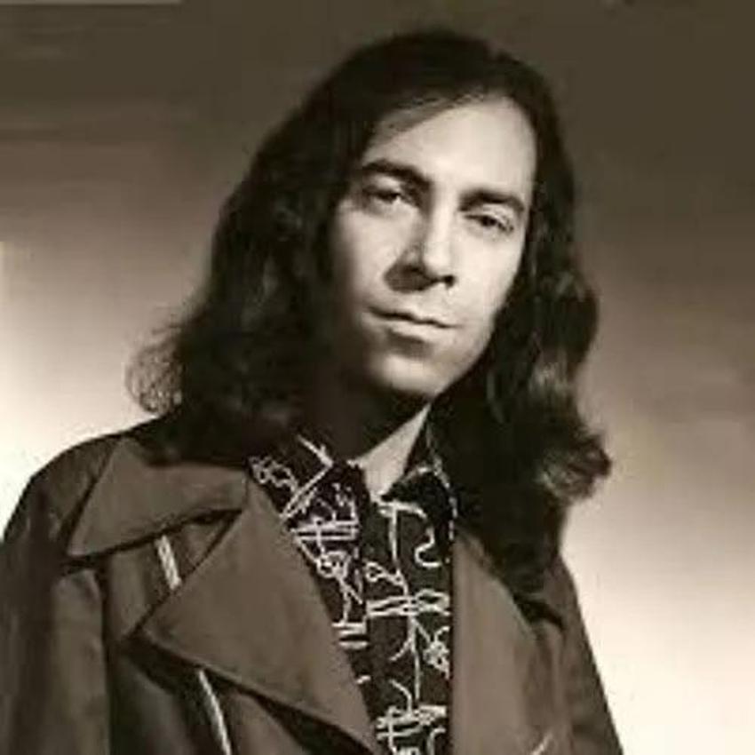 Erkin Koray vasiyetini yıllar önce açıklamış! Rock müzik efsanesi Erkin Koray öğrencilere bu notu bıraktı!