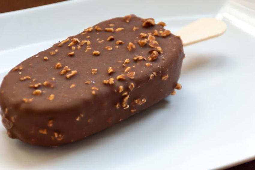 Böyle bir lezzet yok, birebir aynısı! Evde bademli Magnum yapımı