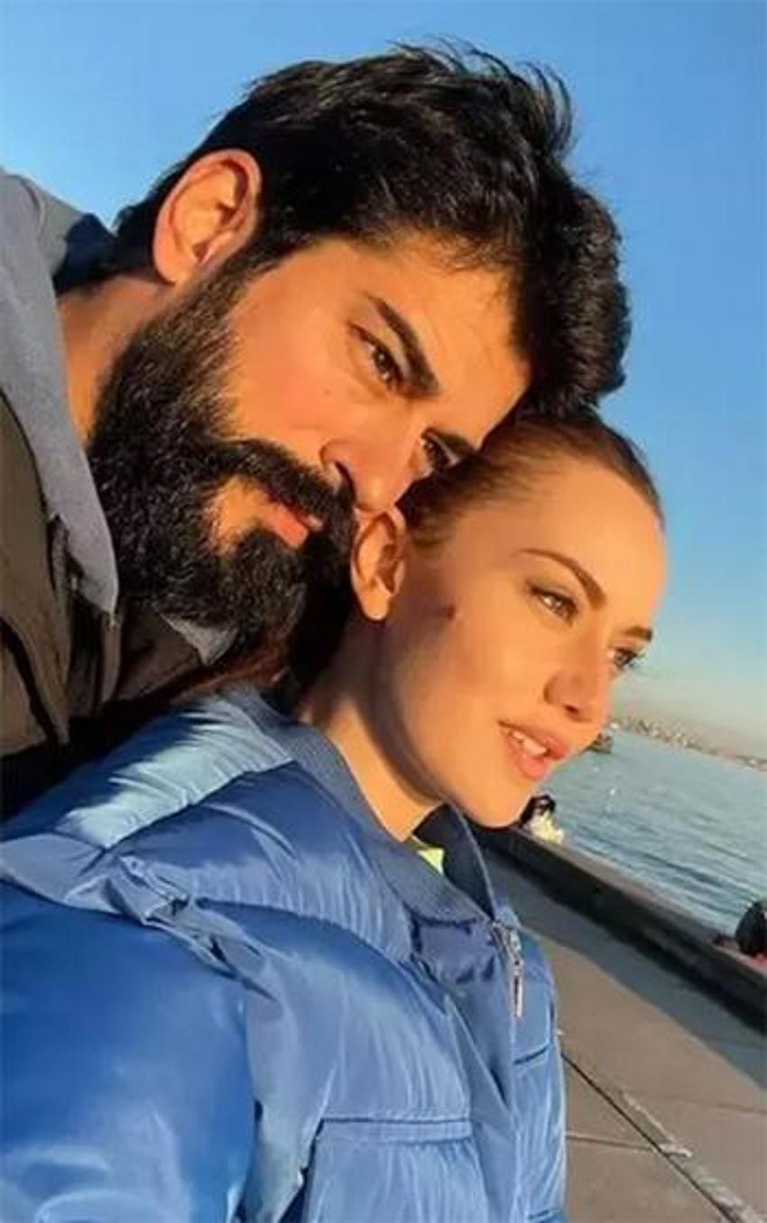 Fahriye Evcen tatile doyamadı: Fit hali göz kamaştırdı