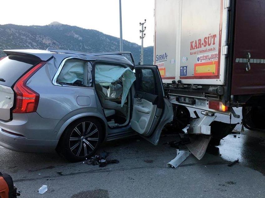 Tan Taşçı kaza geçirdi! Tedavi altına alındı