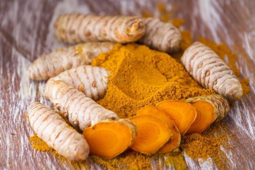 Bunu bir kez yapın ve dizinizdeki ağrıyı hafifletin! Bu 8 şifalı bitkiyi deneyin