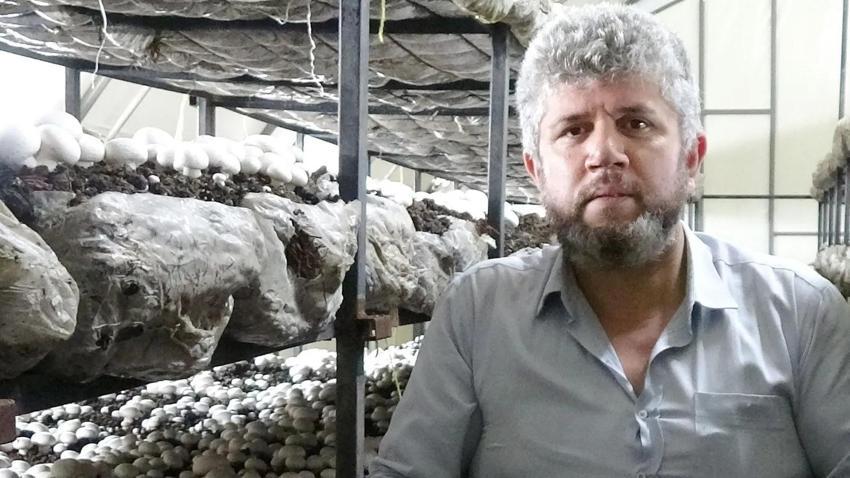 Bu işe başladı, 2 ayda servet kazandı! Kurduğu çadırdan Türkiye'ye satış yapıyor!