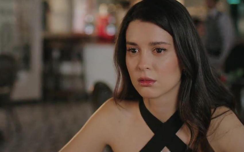 Yalı Çapkını dizisinde ünlü oyuncu veda etti, Seyran ve Ferit baş başa kaldı!