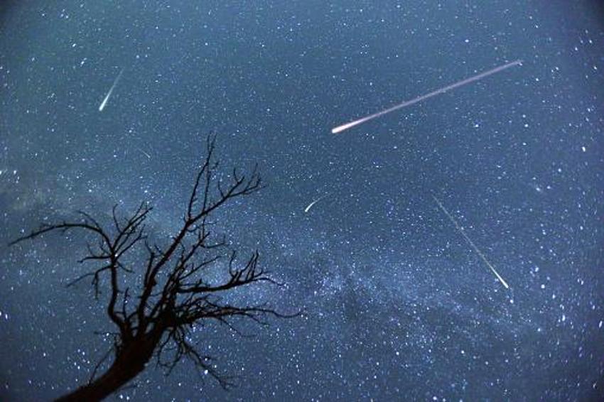 Bugün ve yarın Türkiye’de de görülecek: Meteor yağmuru başladı