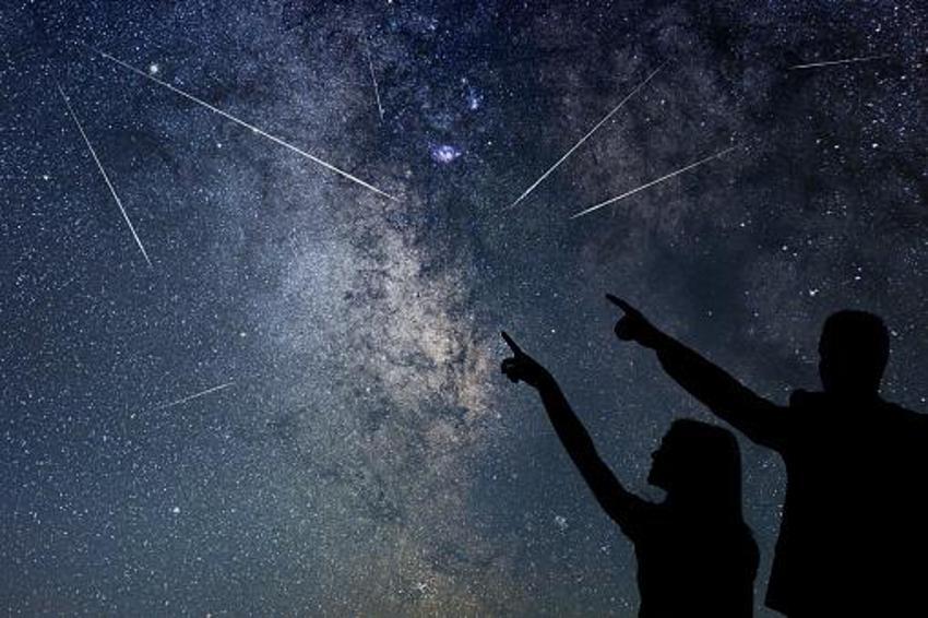 Bugün ve yarın Türkiye’de de görülecek: Meteor yağmuru başladı