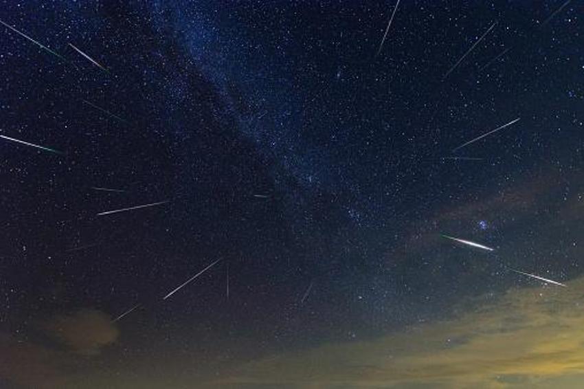 Bugün ve yarın Türkiye’de de görülecek: Meteor yağmuru başladı
