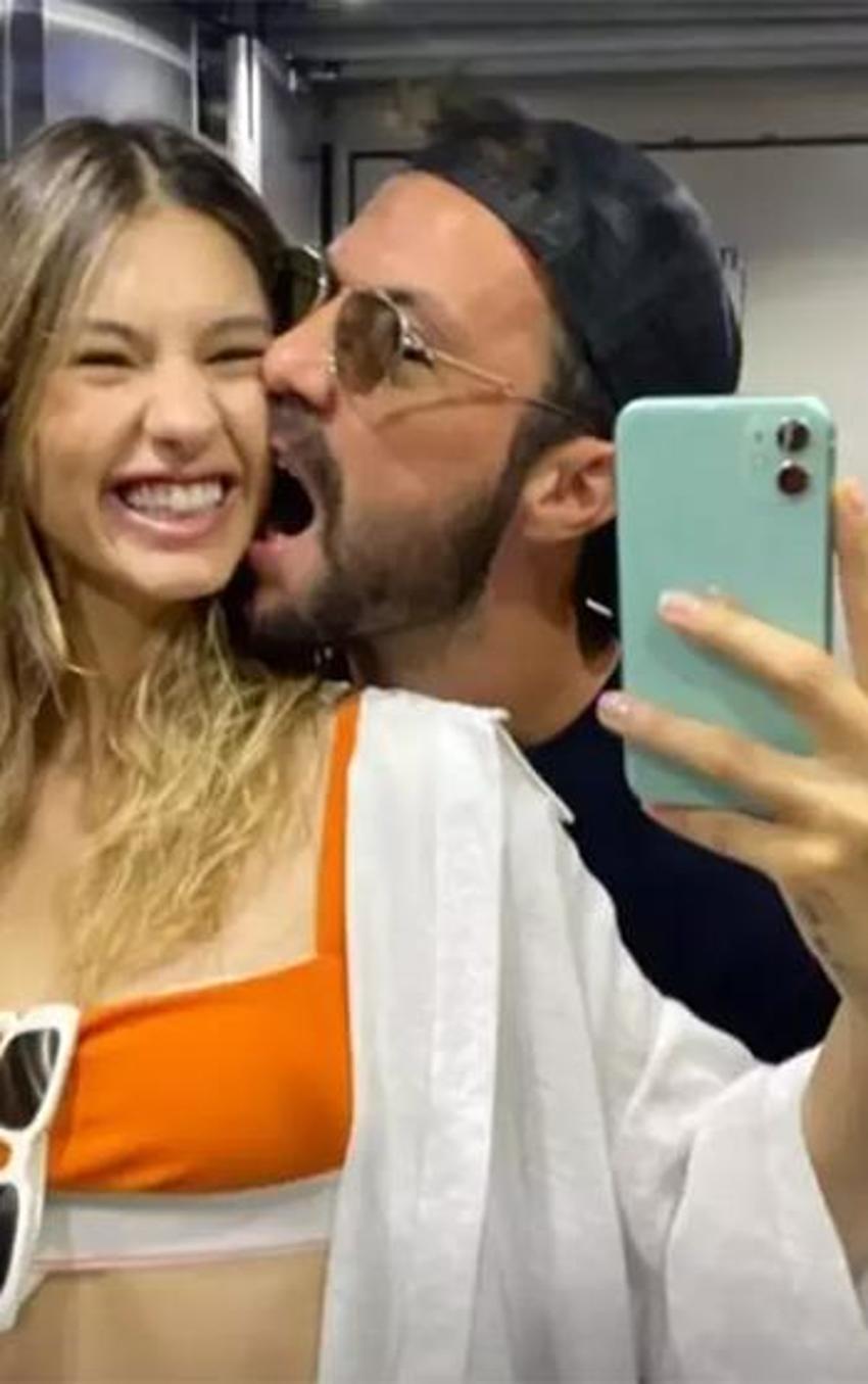 Tescilli güzel Ecem Çırpan ve Lider Şahin'in aşk tatili!