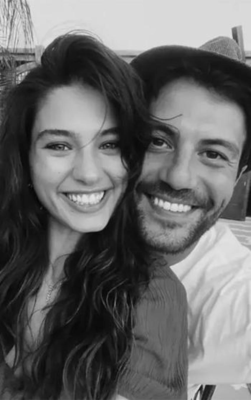 Tescilli güzel Ecem Çırpan ve Lider Şahin'in aşk tatili!