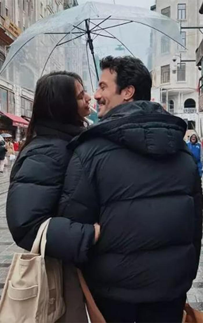 Tescilli güzel Ecem Çırpan ve Lider Şahin'in aşk tatili!