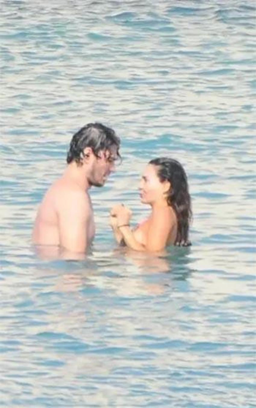 Evlendikleri yerde aşk tazelediler: Ebru Şahin ve Cedi Osman'ın romantik tatili!